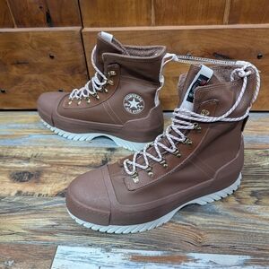 Converse Chuck Taylor All Star Lugged 2.0 waterproof boots Women Size 12.5